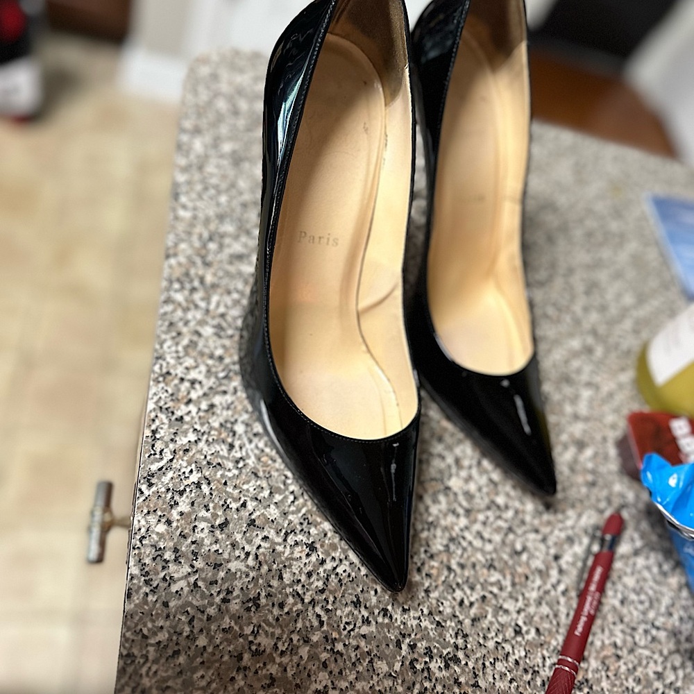 Gently used beautiful authentic red bottoms